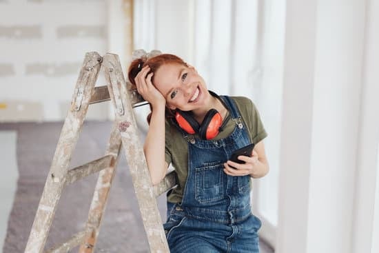 Tips for How to Improve Cell Phone Connection at Home: Signal Boosters and Wi-Fi Calling