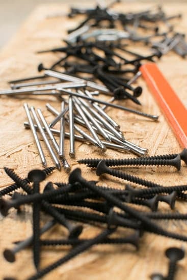 Does Walmart own Lowes Home Improvement Investigating the ownership of Lowes by Walmart