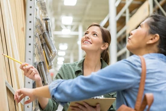 Effective ways to improve climbing grip strength at home: exercise routines, hangboard workouts, and finger strength training