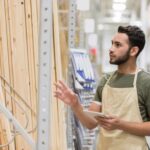 Pamela Anderson guest-starred as Lisa, the Tool Time Girl, on the TV show Home Improvement