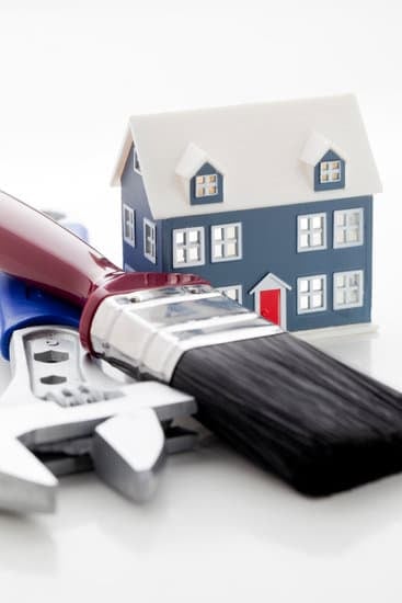 How to Improve English Speaking Skills at Home: Quora's Expert Advice