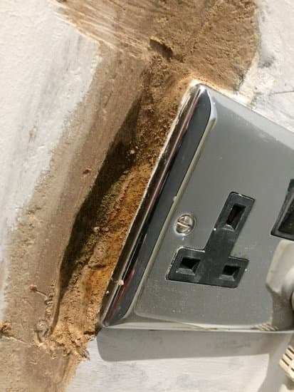 Arkansas Medicaid covers eligible home modifications for people with disabilities, including handrails and wheelchair ramps