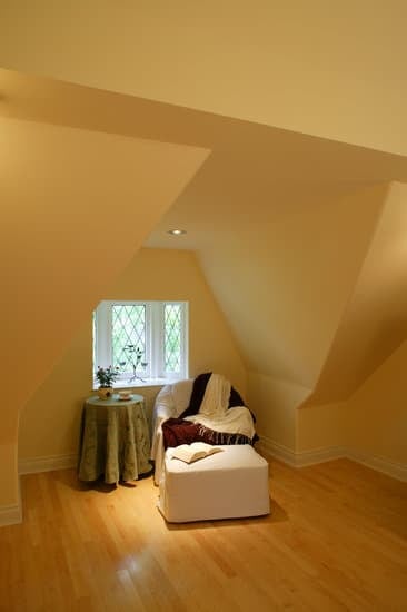 Financial Responsibility: Who Pays for Home Improvements on This Old House