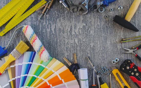 Step-by-step guide on how to become a Home Improvement Contractor, including licensing and training requirements